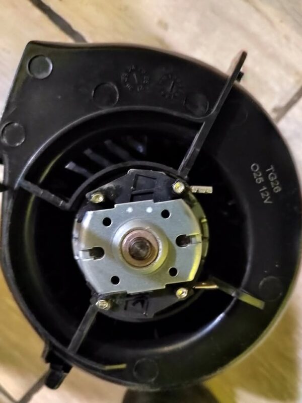 Flutur e nxemjes per VW T3 - Image 2